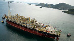 Explosão em navio-plataforma deixa pelo menos 14 feridos. Foto: Divulgação