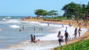 Praia de Manguinhos: No balneário o serviço está disponível próximo à praça central. Foto: Bruno Lyra