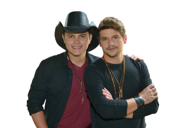 A dupla Rony e Ricy é uma das atrações da boate. Foto: Divulgação