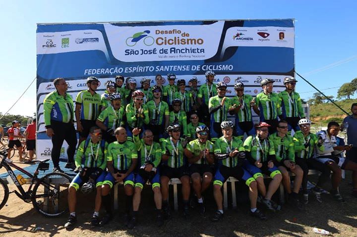 Com 37 ciclistas, 31 homens e 6 mulheres, a equipe PD5 e composta. Foto: Divulgação