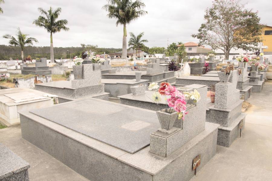 Cemitério de Nova Almeida