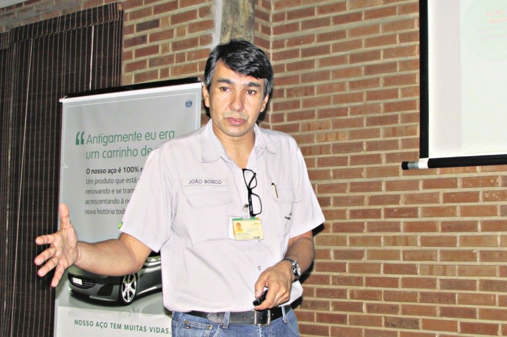 O gerente disse que a seca no Estado fez com que a empresa acelerasse o reaproveitamento de água para controlar de água para controlar a poeira. Foto: Bruno Lyra