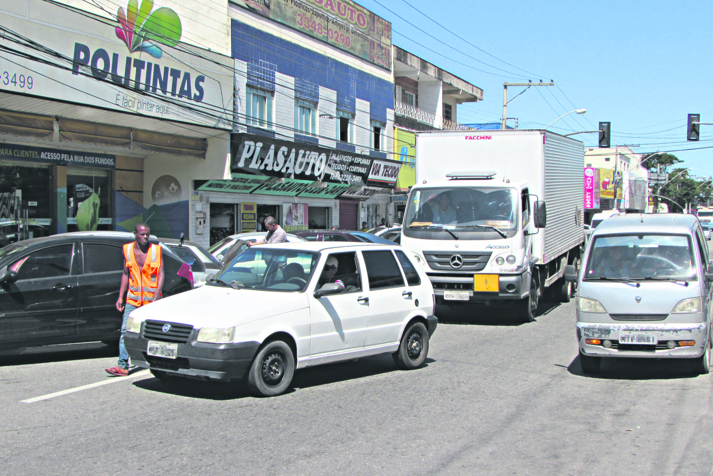 Rua são José, principal do bairro, motoristas e pedestres têm que ter atenção. Foto: Gabriel Almeida