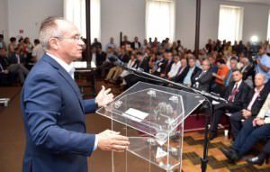 O governador Paulo Hartung durante anúncio da ordem de serviço. Foto: Secom / Thiago Guimarães