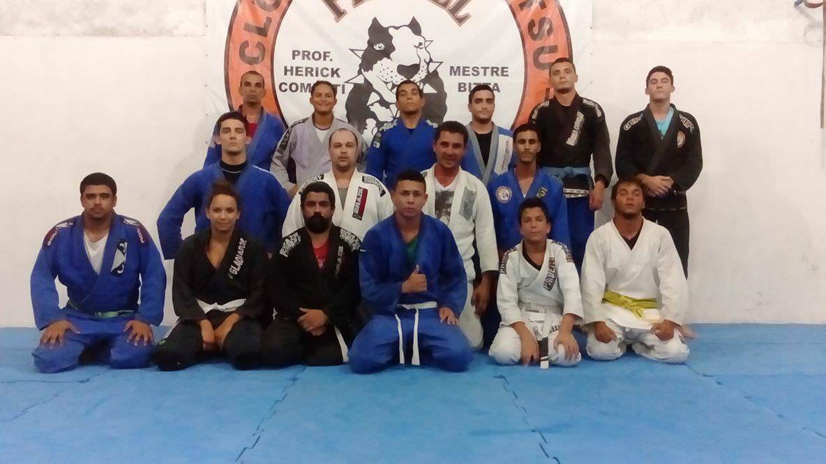 Equipe Pitbull/ES. Foto: Divulgação