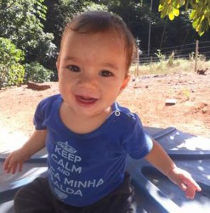 bebe morrre ao cair