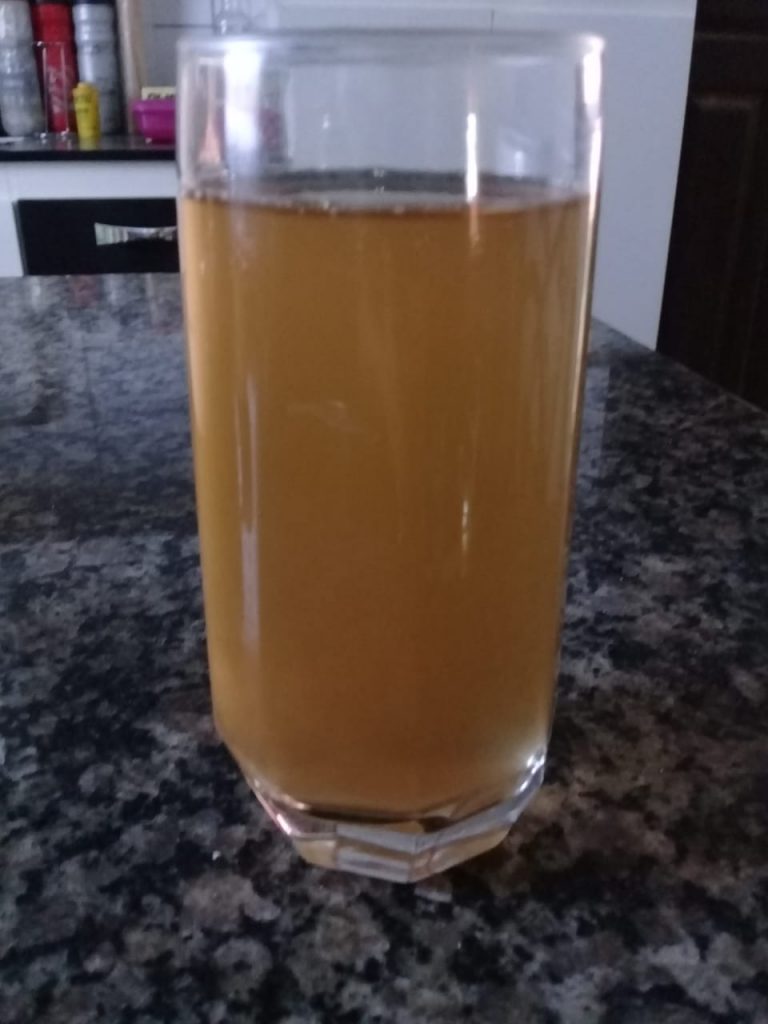 água suja em Macafé