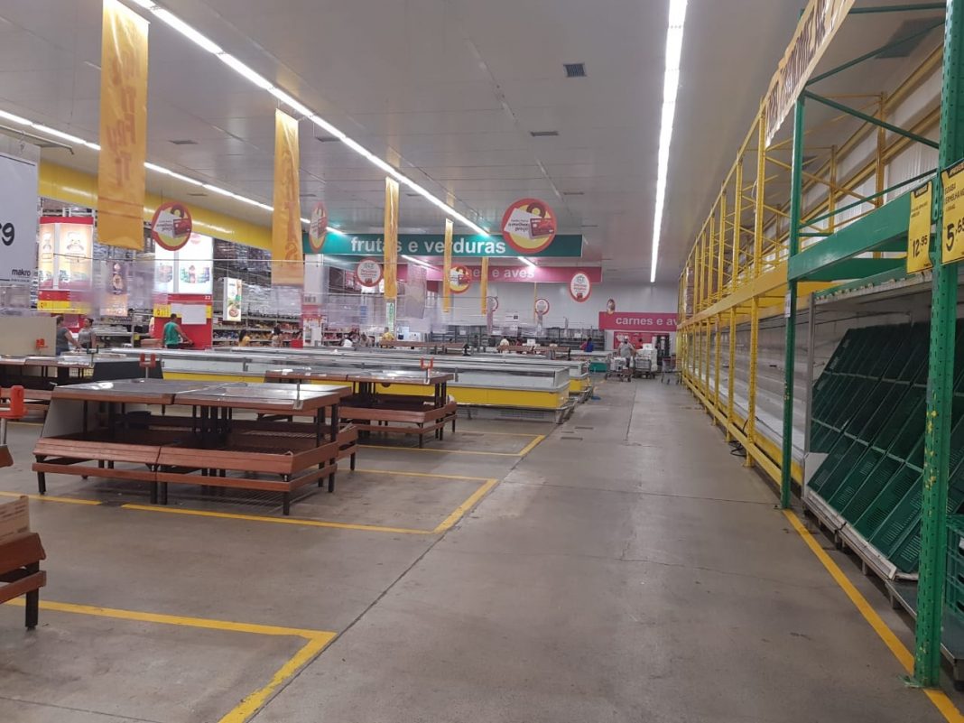 makro
