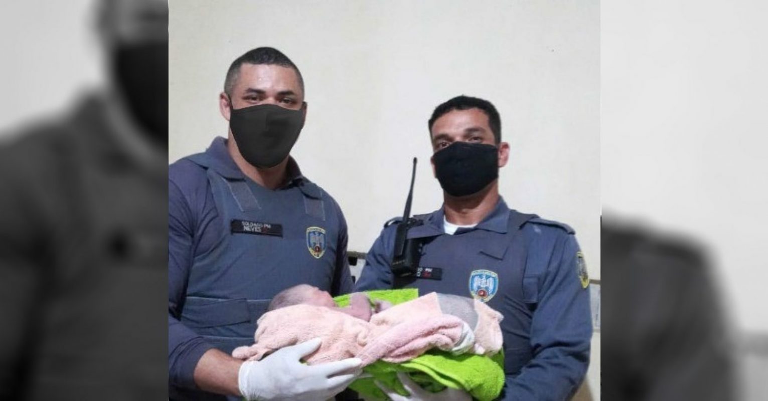 POLICIAIS