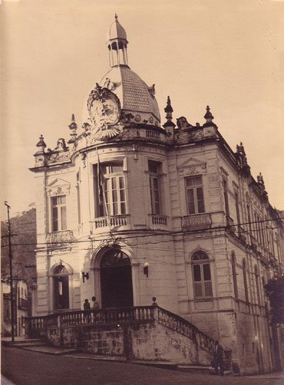 ANTIGO prédio da Assembléia Legislativa do Espírito Santo- na Cidade Alta. Foto adquirida de Rui de Oliveira. Vitória-ES