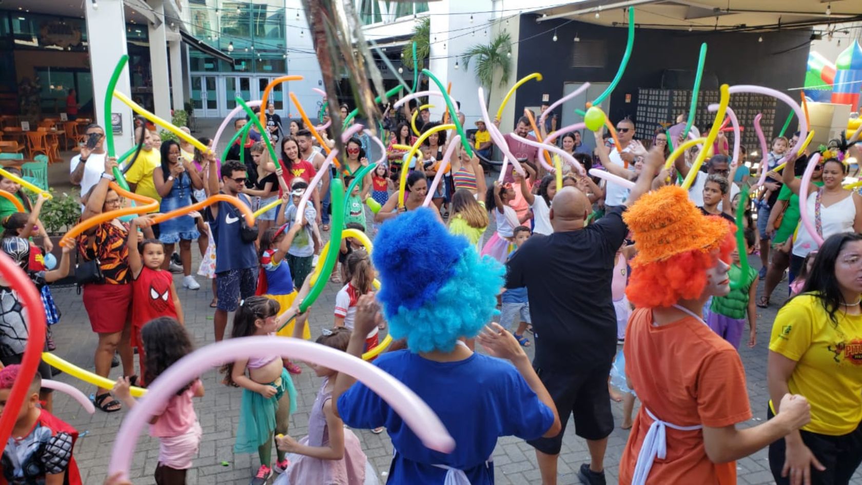 folia crianças shoppings Serra