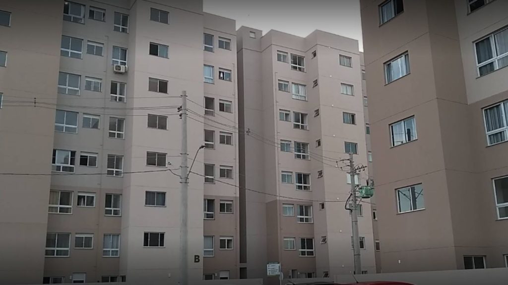 Serra Condomínio Porto Canoa Homem