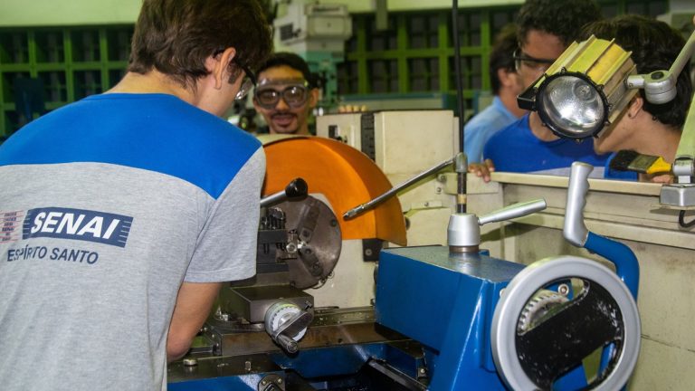 Senai Cursos técnicos gratuitos