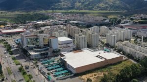 Serra Shopping Colina de Laranjeiras Adolescente